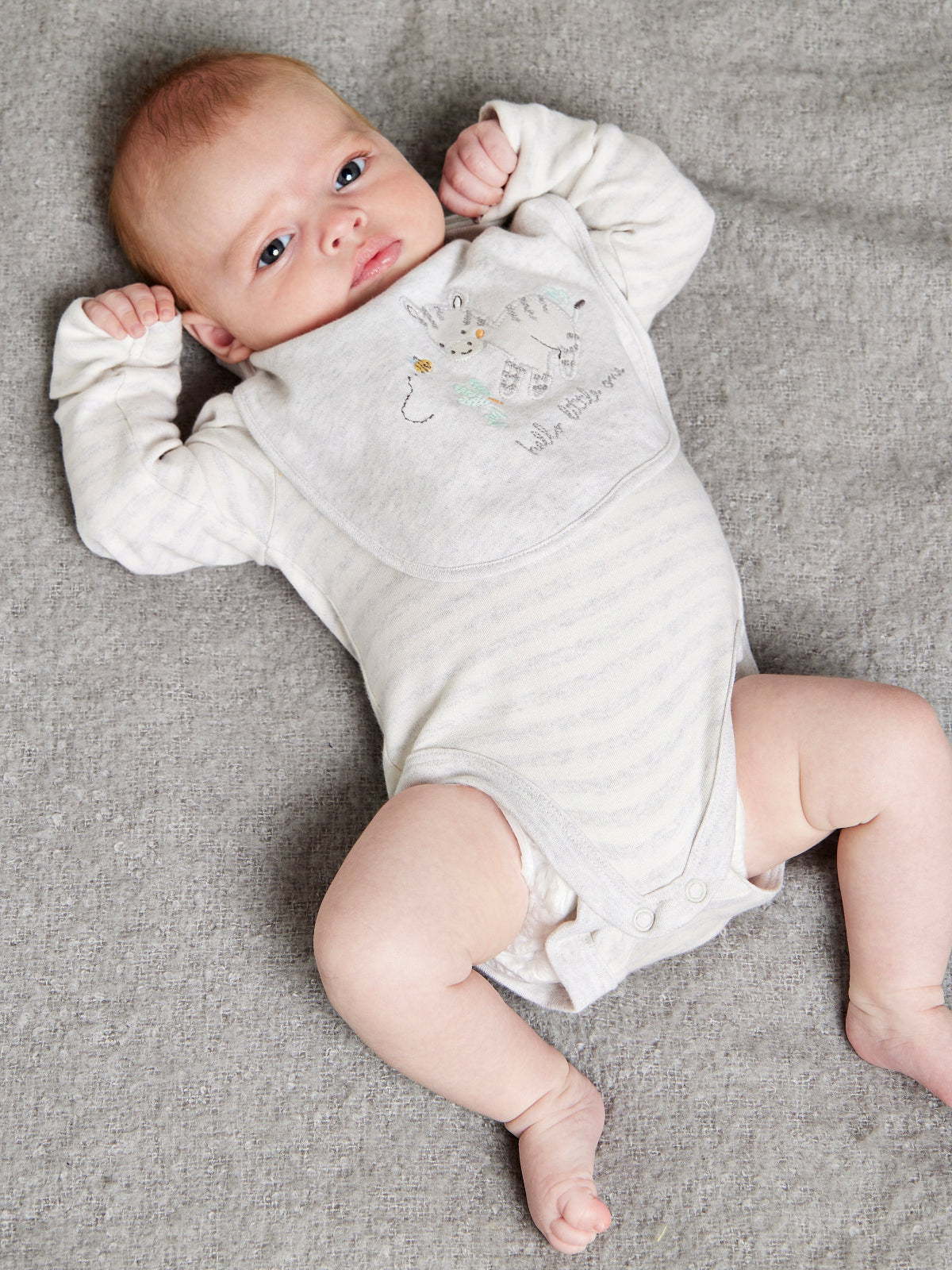Baby Unisex 4pc Essentials Gift Set, Multicolour