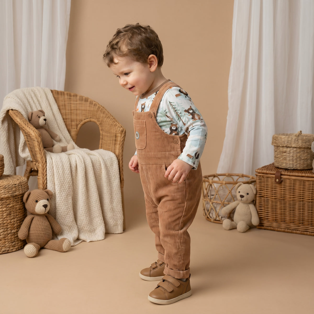 Baby Boys Printed T-shirt & Dungaree set, Multicolour